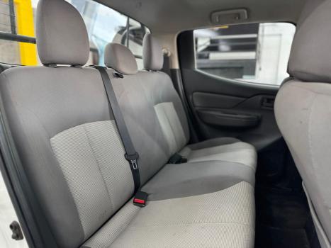MITSUBISHI L 200 Triton 2.4 16V FLEX GL CABINE DUPLA, Foto 10