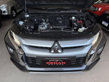 MITSUBISHI L 200 Triton 2.4 16V SPORT HPE 4X4 CABINE DUPLA TURBO DIESEL AUTOM�TICO, Foto 5