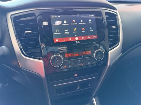 MITSUBISHI L 200 Triton 2.4 16V SPORT HPE 4X4 CABINE DUPLA TURBO DIESEL AUTOM�TICO, Foto 12