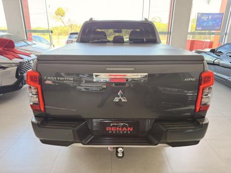 MITSUBISHI L 200 Triton 2.4 16V SPORT HPE 4X4 CABINE DUPLA TURBO DIESEL AUTOM�TICO, Foto 7