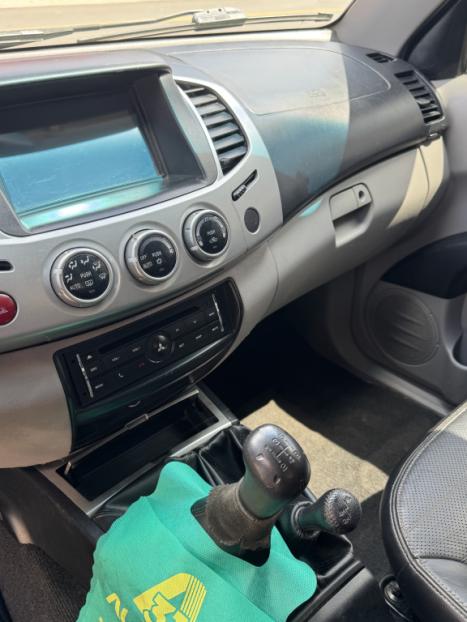 MITSUBISHI L 200 Triton 3.2 16V HPE 4X4 CABINE DUPLA TURBO DIESEL INTERCOOLER, Foto 5