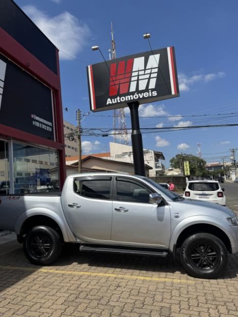 MITSUBISHI L 200 Triton 3.2 16V HPE 4X4 CABINE DUPLA TURBO DIESEL INTERCOOLER, Foto 6