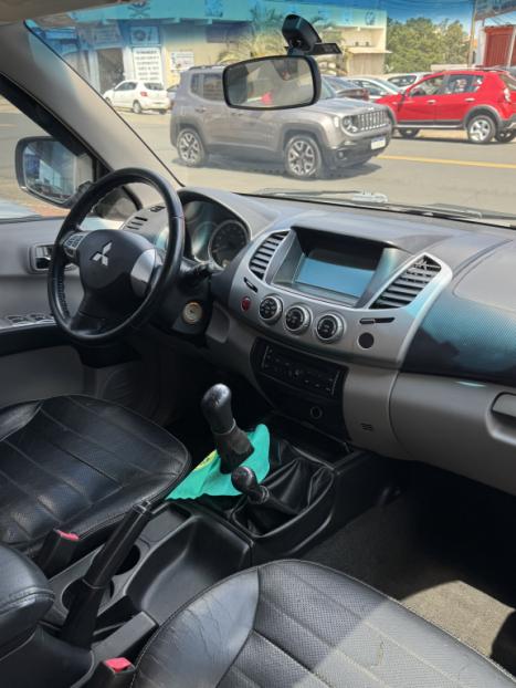 MITSUBISHI L 200 Triton 3.2 16V HPE 4X4 CABINE DUPLA TURBO DIESEL INTERCOOLER, Foto 7