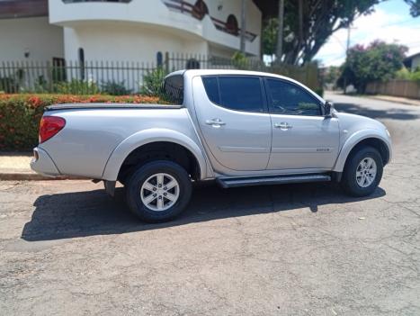 MITSUBISHI L 200 Triton 3.5 V6 HPE 4X4 FLEX CABINE DUPLA AUTOM�TICO, Foto 3