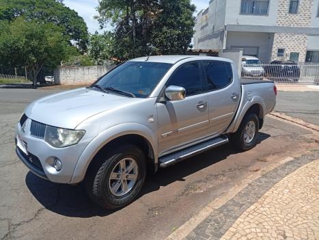 MITSUBISHI L 200 Triton 3.5 V6 HPE 4X4 FLEX CABINE DUPLA AUTOM�TICO, Foto 8