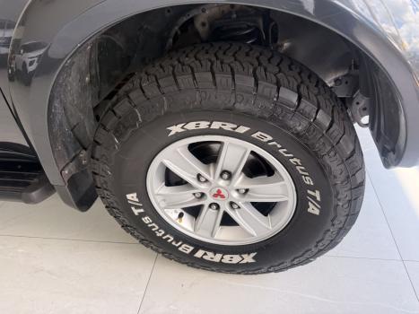 MITSUBISHI L 200 Triton 3.5 V6 HPE 4X4 FLEX CABINE DUPLA AUTOM�TICO, Foto 9