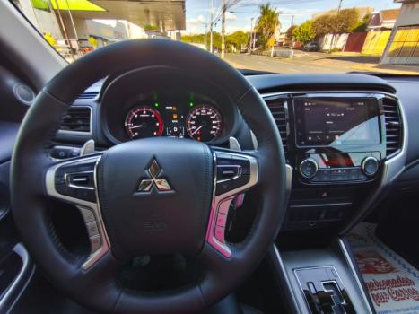 MITSUBISHI L 200 Triton 2.4 16V SPORT HPE 4X4 CABINE DUPLA TURBO DIESEL AUTOM�TICO, Foto 6