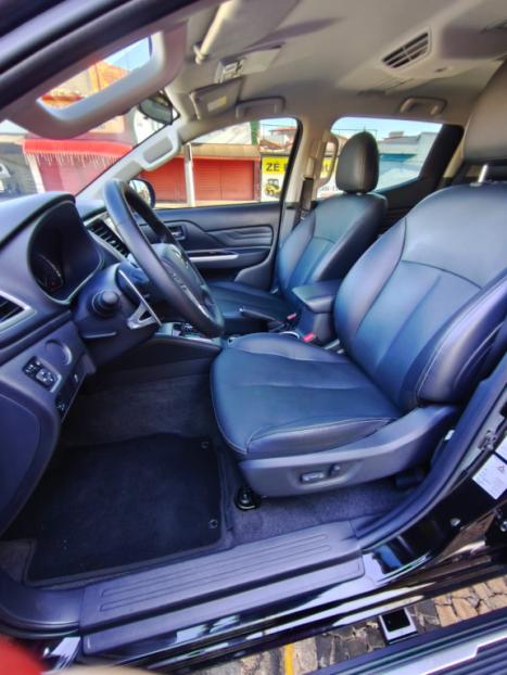 MITSUBISHI L 200 Triton 2.4 16V SPORT HPE 4X4 CABINE DUPLA TURBO DIESEL AUTOM�TICO, Foto 10