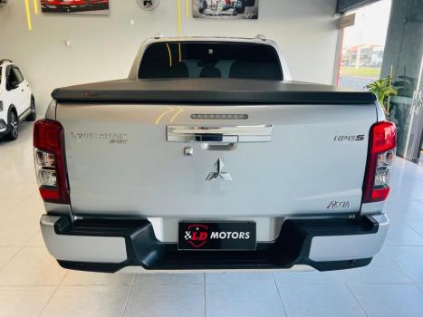 MITSUBISHI L 200 Triton 2.4 16V SPORT HPE 4X4 CABINE DUPLA TURBO DIESEL AUTOM�TICO, Foto 8