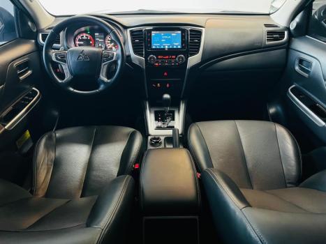 MITSUBISHI L 200 Triton 2.4 16V SPORT HPE 4X4 CABINE DUPLA TURBO DIESEL AUTOM�TICO, Foto 10