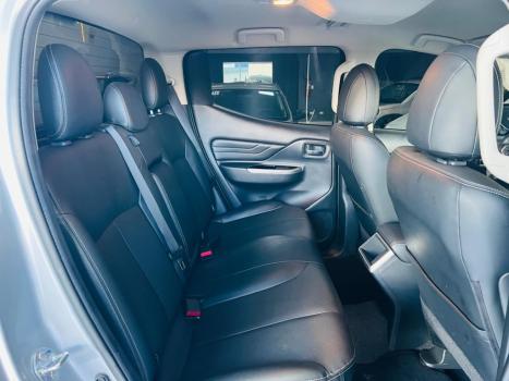 MITSUBISHI L 200 Triton 2.4 16V SPORT HPE 4X4 CABINE DUPLA TURBO DIESEL AUTOM�TICO, Foto 15