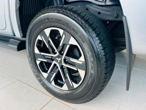 MITSUBISHI L 200 Triton 2.4 16V SPORT HPE 4X4 CABINE DUPLA TURBO DIESEL AUTOM�TICO, Foto 21