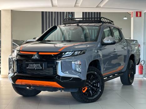 MITSUBISHI L 200 Triton 2.4 16V SPORT HPE-S 4X4 CABINE DUPLA TURBO DIESEL AUTOM�TICO, Foto 3