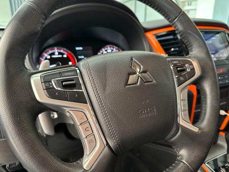 MITSUBISHI L 200 Triton 2.4 16V SPORT HPE-S 4X4 CABINE DUPLA TURBO DIESEL AUTOM�TICO, Foto 15