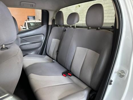 MITSUBISHI L 200 Triton 2.4 16V SPORT GLS CABINE DUPLA TURBO DIESEL, Foto 9