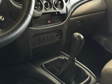 MITSUBISHI L 200 Triton 2.4 16V SPORT GLS CABINE DUPLA TURBO DIESEL, Foto 11