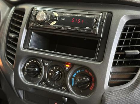 MITSUBISHI L 200 Triton 2.4 16V SPORT GLS CABINE DUPLA TURBO DIESEL, Foto 12