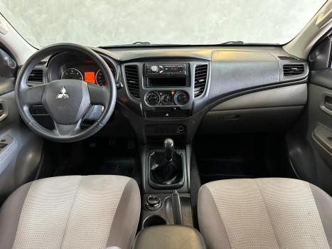 MITSUBISHI L 200 Triton 2.4 16V SPORT GLS CABINE DUPLA TURBO DIESEL, Foto 4