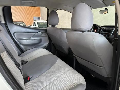 MITSUBISHI L 200 Triton 2.4 16V SPORT GLS CABINE DUPLA TURBO DIESEL, Foto 8
