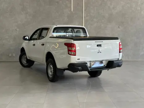 MITSUBISHI L 200 Triton 2.4 16V SPORT GLS CABINE DUPLA TURBO DIESEL, Foto 15