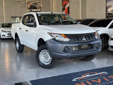 MITSUBISHI L 200 Triton 2.4 16V SPORT GL CABINE DUPLA TURBO DIESEL, Foto 5