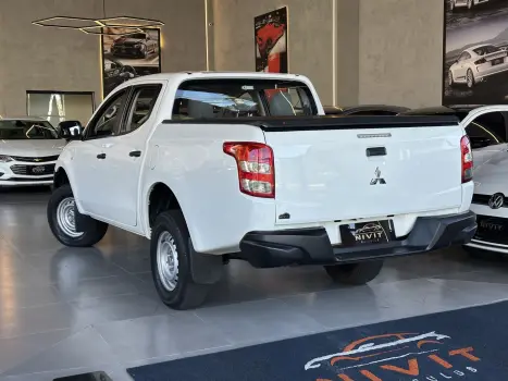 MITSUBISHI L 200 Triton 2.4 16V SPORT GL CABINE DUPLA TURBO DIESEL, Foto 9
