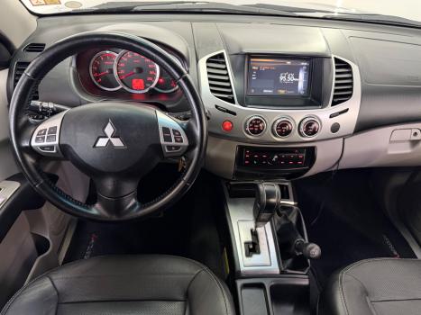 MITSUBISHI L 200 Triton 3.2 16V HPE 4X4 CABINE DUPLA TURBO DIESEL INTERCOOLER AUTOM�TICO, Foto 5