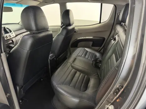 MITSUBISHI L 200 Triton 3.2 16V HPE 4X4 CABINE DUPLA TURBO DIESEL INTERCOOLER AUTOM�TICO, Foto 8