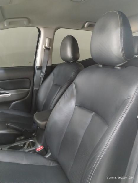 MITSUBISHI L 200 Triton 2.4 16V SPORT HPE 4X4 CABINE DUPLA TURBO DIESEL AUTOM�TICO, Foto 8