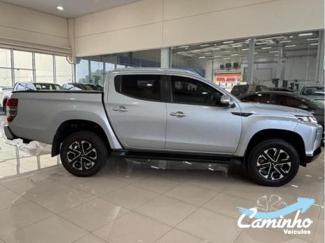 MITSUBISHI L 200 Triton , Foto 4