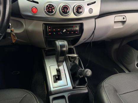 MITSUBISHI L 200 Triton 3.2 16V HPE 4X4 CABINE DUPLA TURBO DIESEL INTERCOOLER AUTOM�TICO, Foto 8