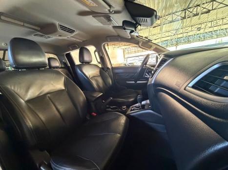 MITSUBISHI L 200 Triton 2.4 16V SPORT HPE-S 4X4 CABINE DUPLA TURBO DIESEL AUTOM�TICO, Foto 13