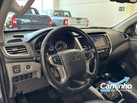 MITSUBISHI L 200 Triton 2.4 16V OUTDOOR HPE-S 4X4 CABINE DUPLA TURBO DIESEL AUTOM�TICO, Foto 10