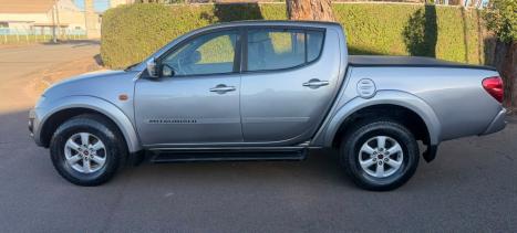 MITSUBISHI L 200 Triton 3.2 16V HPE 4X4 CABINE DUPLA TURBO DIESEL INTERCOOLER AUTOM�TICO, Foto 3