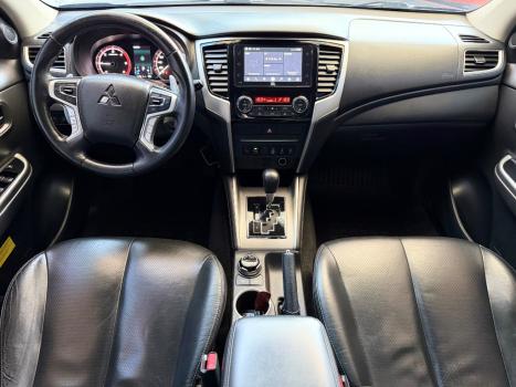 MITSUBISHI L 200 Triton 2.4 16V SPORT HPE-S 4X4 CABINE DUPLA TURBO DIESEL AUTOM�TICO, Foto 3