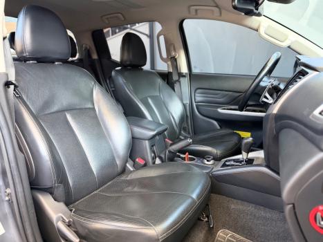 MITSUBISHI L 200 Triton 2.4 16V SPORT HPE-S 4X4 CABINE DUPLA TURBO DIESEL AUTOM�TICO, Foto 4