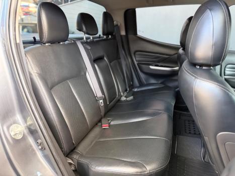 MITSUBISHI L 200 Triton 2.4 16V SPORT HPE-S 4X4 CABINE DUPLA TURBO DIESEL AUTOM�TICO, Foto 5