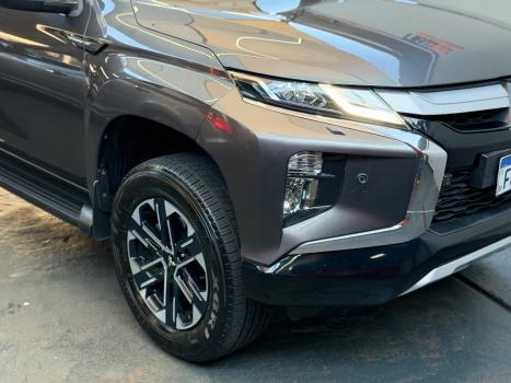 MITSUBISHI L 200 Triton 2.4 16V SPORT HPE-S 4X4 CABINE DUPLA TURBO DIESEL AUTOM�TICO, Foto 9