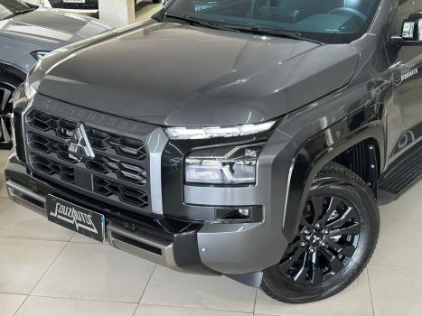 MITSUBISHI L 200 Triton 2.4 16V SPORT SAVANA 4X4 CABINE DUPLA TURBO DIESEL AUTOM�TICO, Foto 5