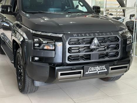 MITSUBISHI L 200 Triton 2.4 16V SPORT SAVANA 4X4 CABINE DUPLA TURBO DIESEL AUTOM�TICO, Foto 6
