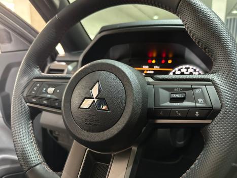 MITSUBISHI L 200 Triton 2.4 16V SPORT SAVANA 4X4 CABINE DUPLA TURBO DIESEL AUTOM�TICO, Foto 11