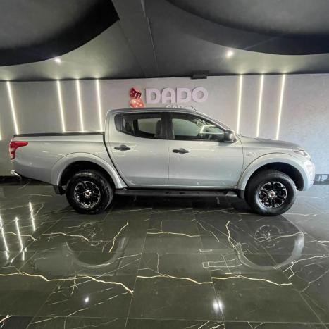 MITSUBISHI L 200 Triton 2.4 16V SPORT GL CABINE DUPLA TURBO DIESEL, Foto 3