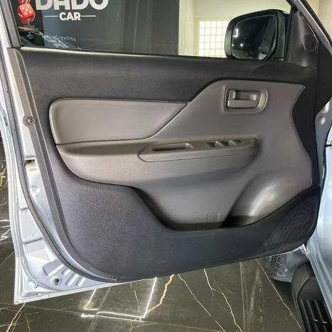 MITSUBISHI L 200 Triton 2.4 16V SPORT GL CABINE DUPLA TURBO DIESEL, Foto 16