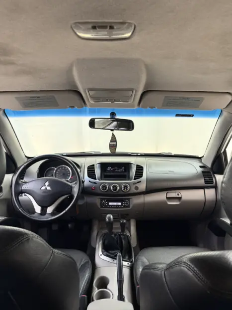 MITSUBISHI L 200 Triton 3.2 16V HPE 4X4 CABINE DUPLA TURBO DIESEL INTERCOOLER, Foto 14