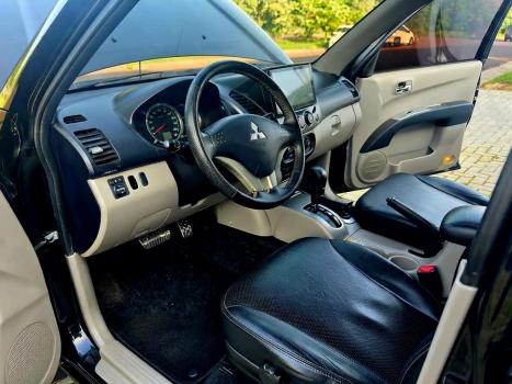 MITSUBISHI L 200 Triton 3.5 V6 HPE 4X4 FLEX CABINE DUPLA AUTOMÁTICO, Foto 2