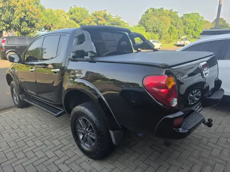 MITSUBISHI L 200 Triton 3.5 V6 HPE 4X4 FLEX CABINE DUPLA AUTOMÁTICO, Foto 13