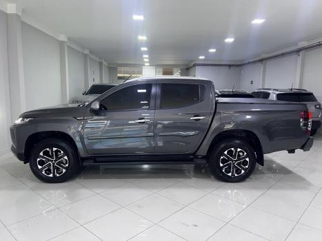 MITSUBISHI L 200 Triton 2.4 16V SPORT HPE-S 4X4 CABINE DUPLA TURBO DIESEL AUTOMÁTICO, Foto 4