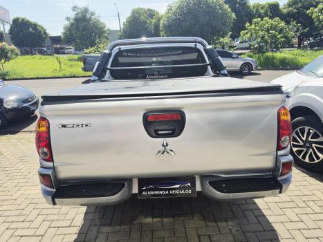 MITSUBISHI L 200 Triton 3.2 16V GLX 4X4 CABINE DUPLA TURBO DIESEL INTERCOOLER, Foto 4