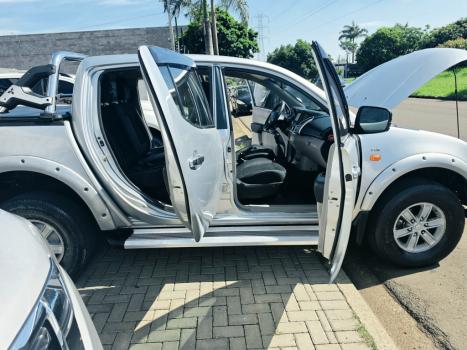 MITSUBISHI L 200 Triton 3.2 16V GLX 4X4 CABINE DUPLA TURBO DIESEL INTERCOOLER, Foto 8
