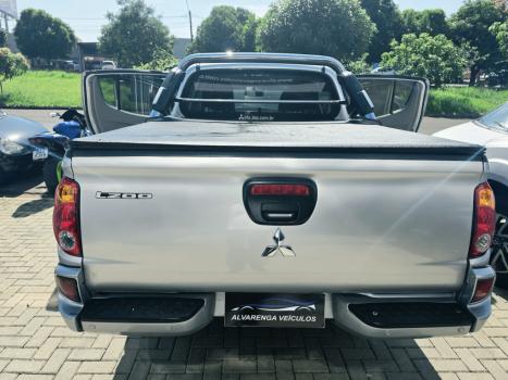 MITSUBISHI L 200 Triton 3.2 16V GLX 4X4 CABINE DUPLA TURBO DIESEL INTERCOOLER, Foto 9